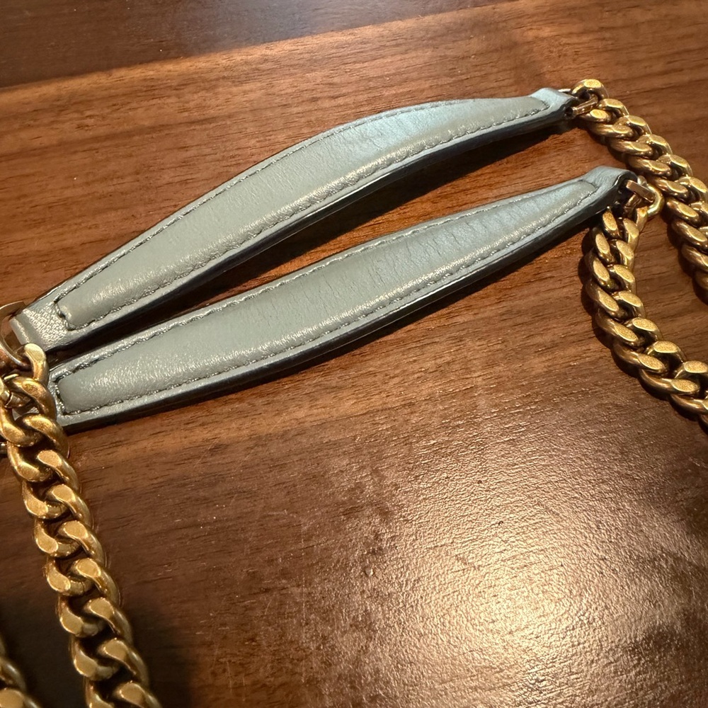 Tory Burch Quilted Leather Chain Shoulder Bag in Pale Blue with Gold Hardware - Picture 4 of 13